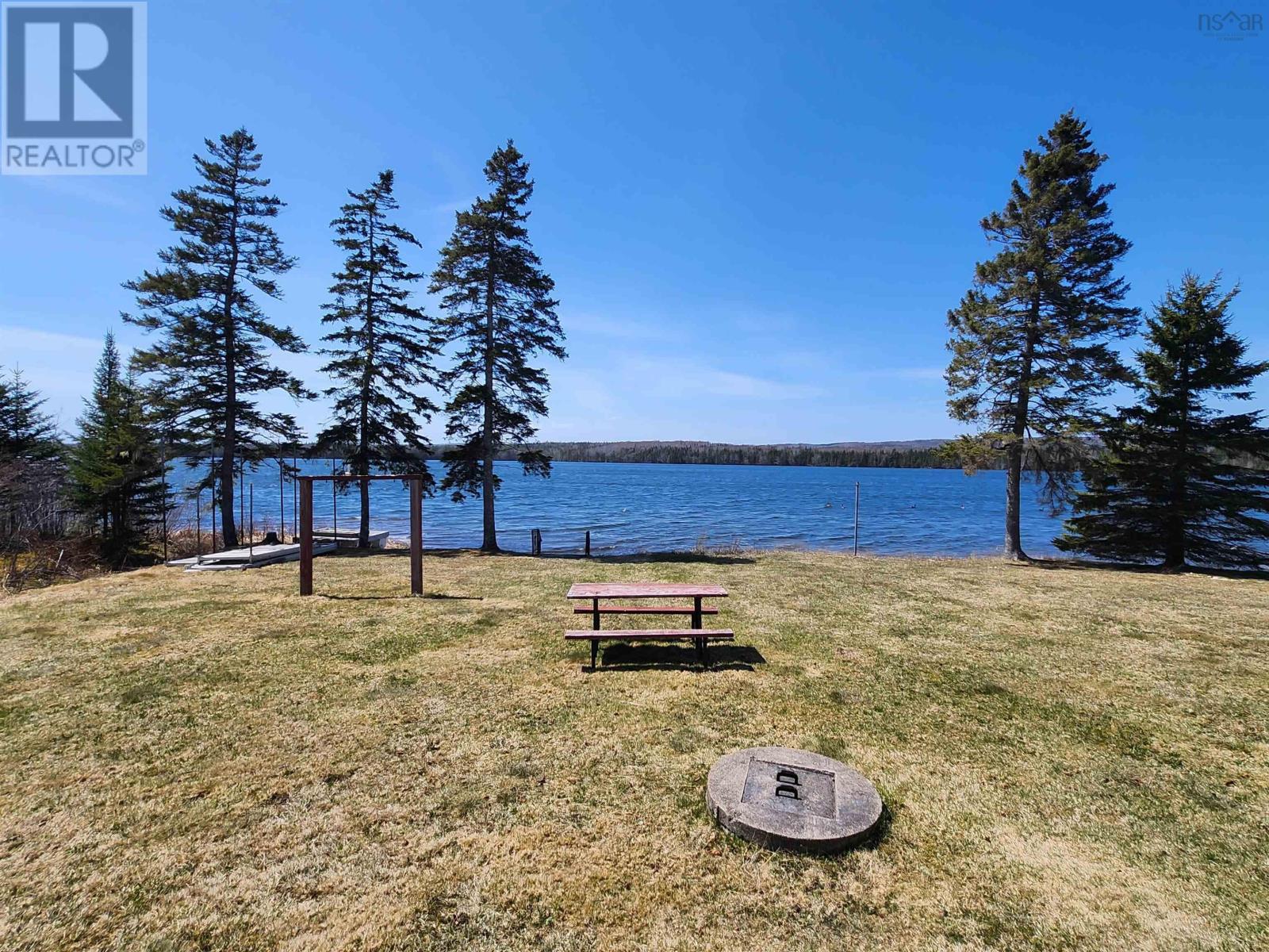 2280 Loch Lomond Road Property Photo 17