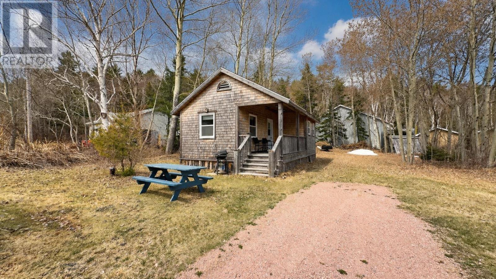 37706 Cabot Trail Property Photo 2