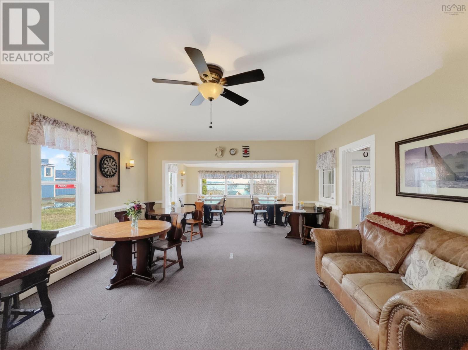 37706 Cabot Trail Property Photo 8