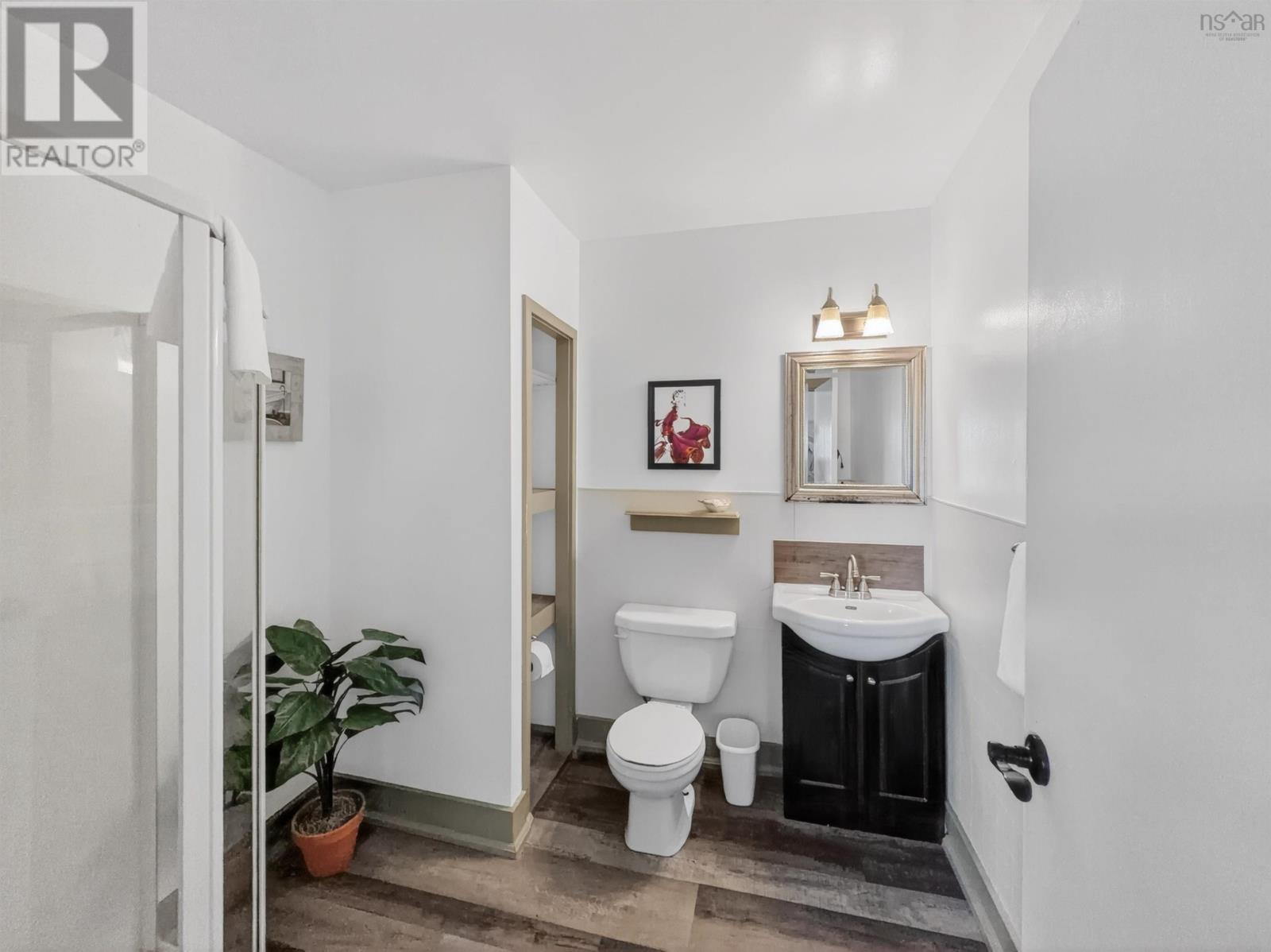 37706 Cabot Trail Property Photo 14