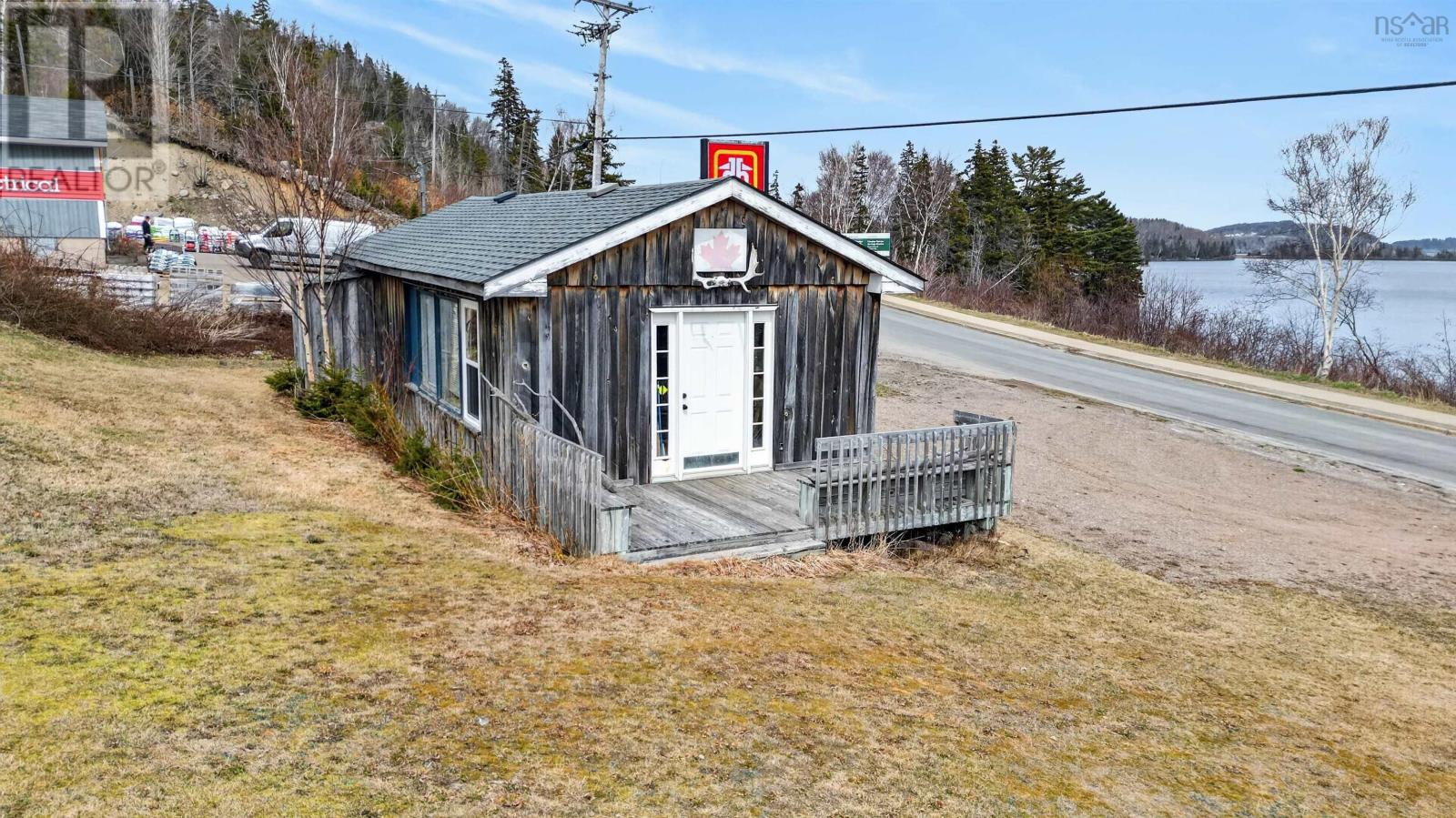 37706 Cabot Trail Property Photo 42