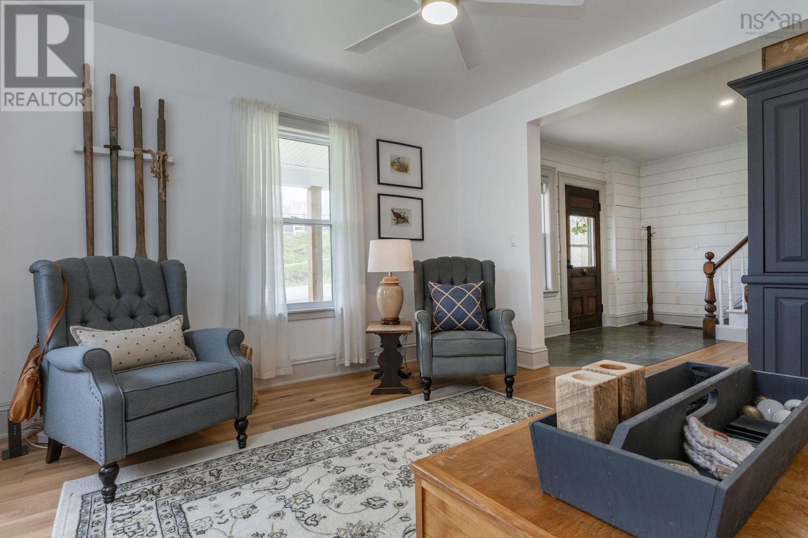 472 Highway 1 Property Photo 12