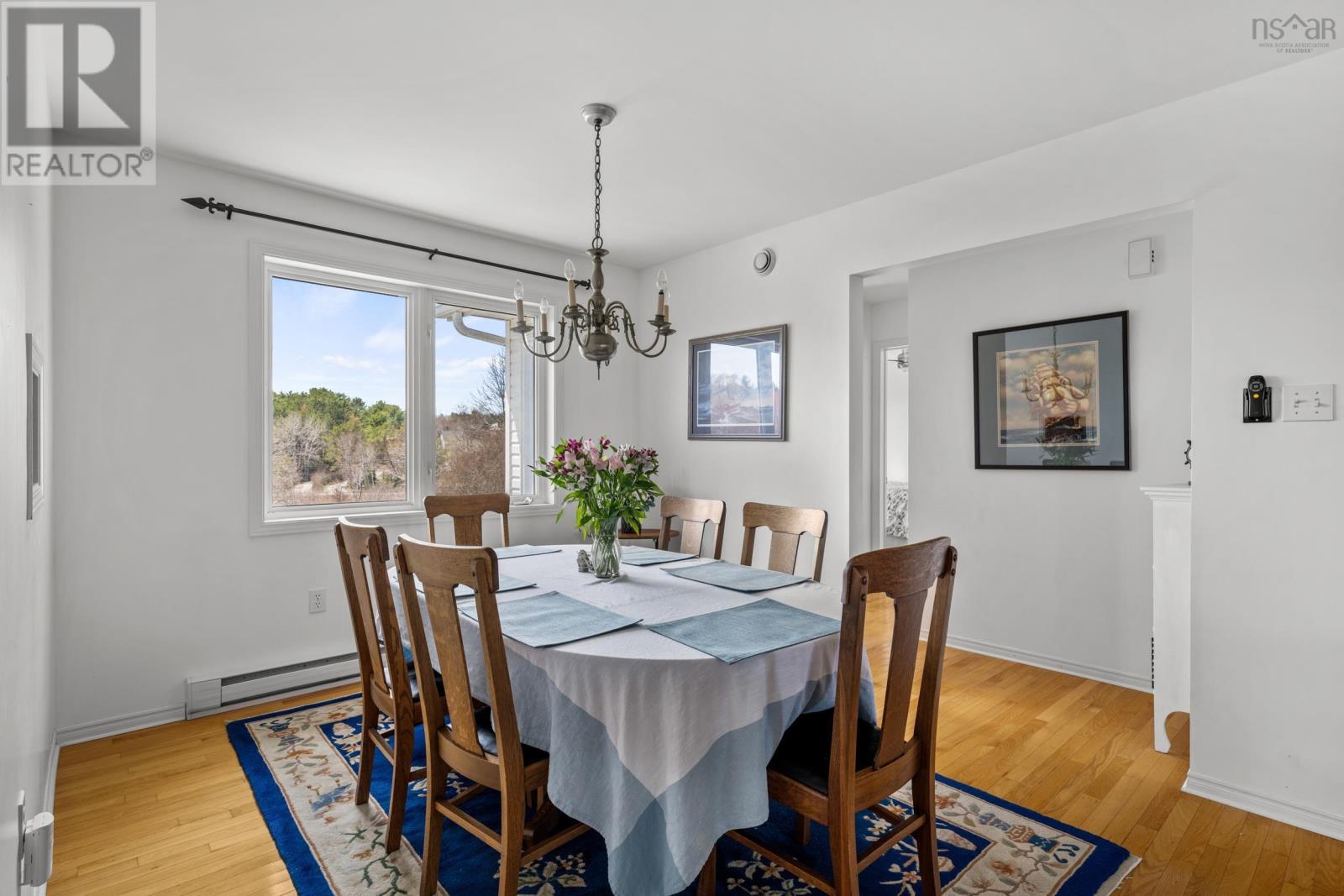 37 Orchard Heights Property Photo 14