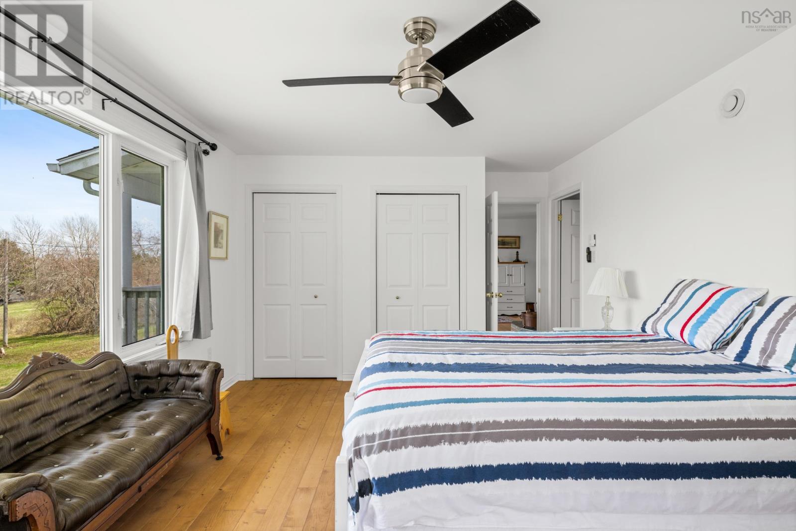 37 Orchard Heights Property Photo 19