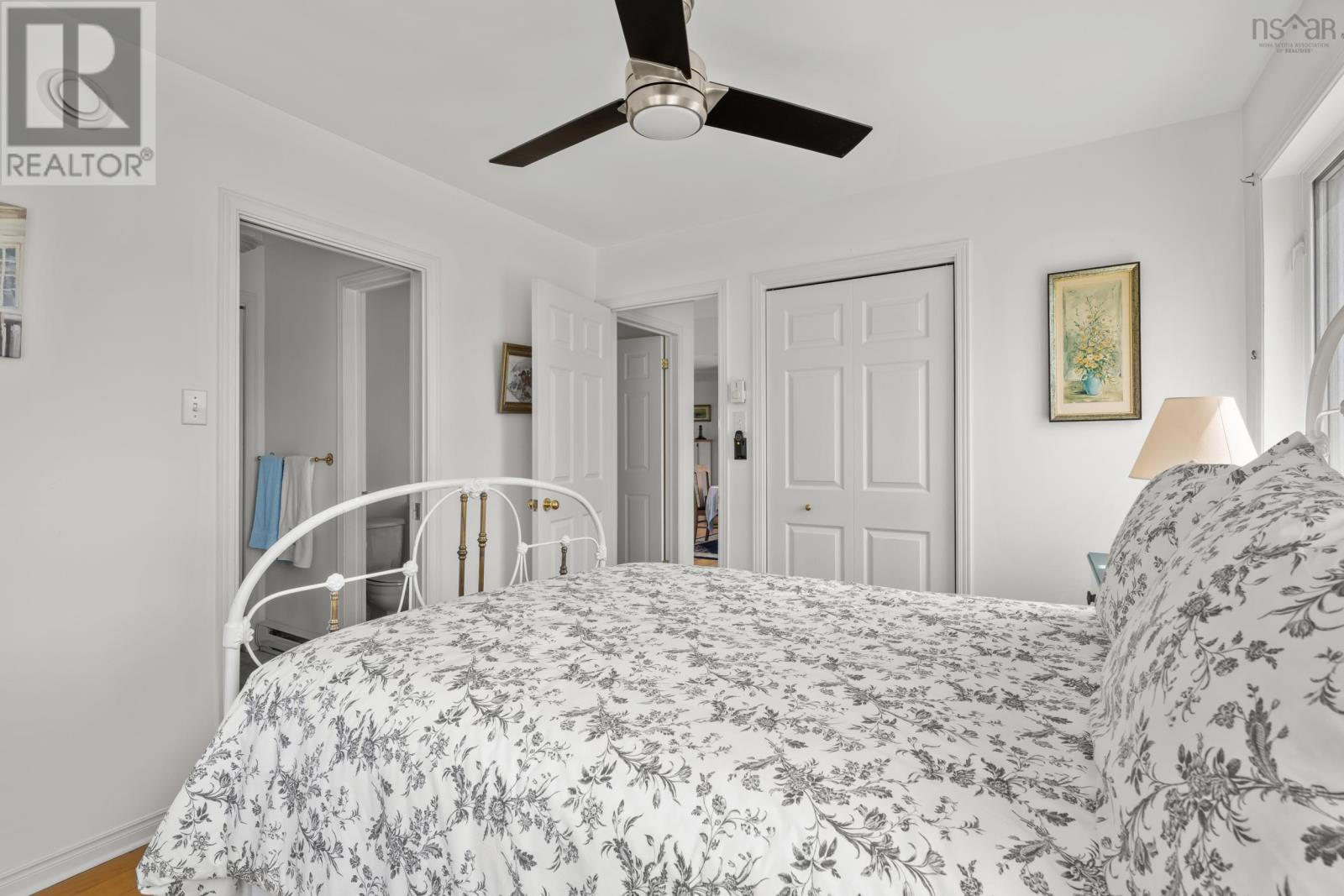 37 Orchard Heights Property Photo 24