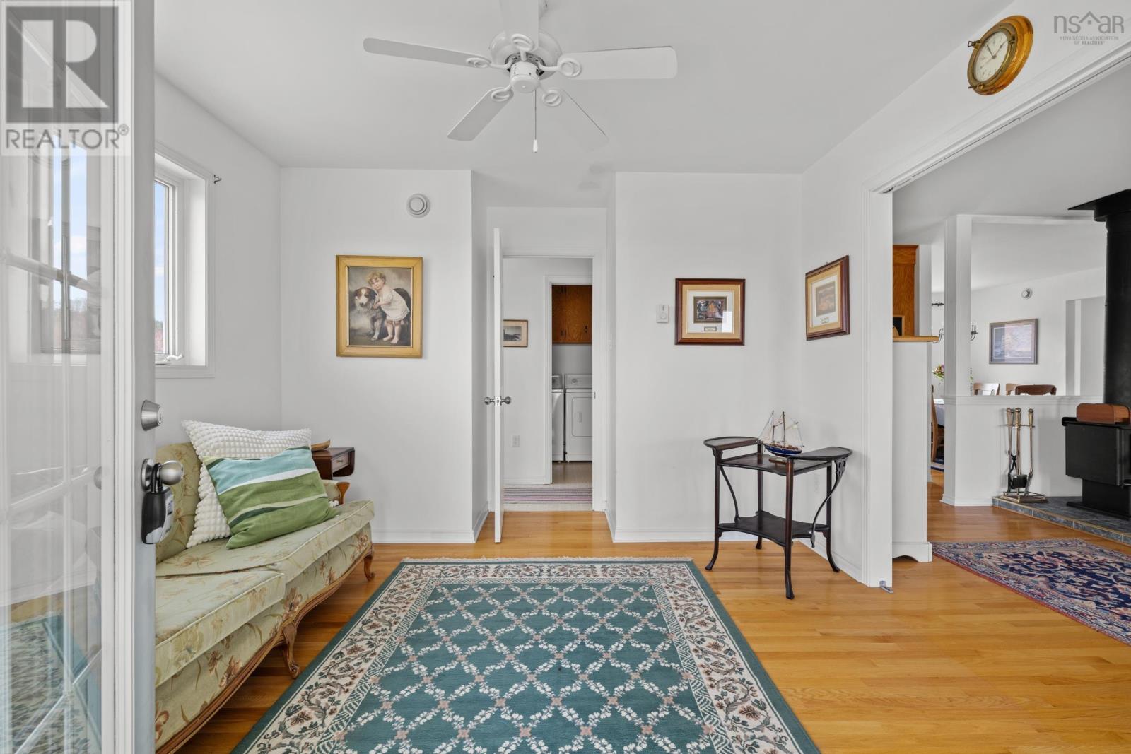 37 Orchard Heights Property Photo 28