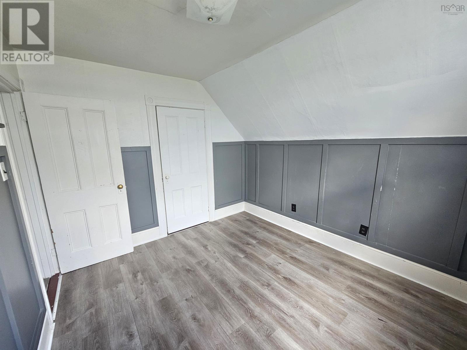 455 Purves Street Property Photo 22
