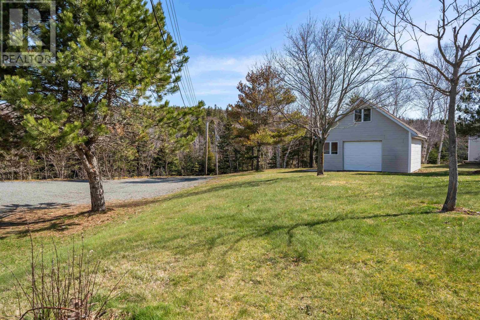 4 Tupper Court Property Photo 6