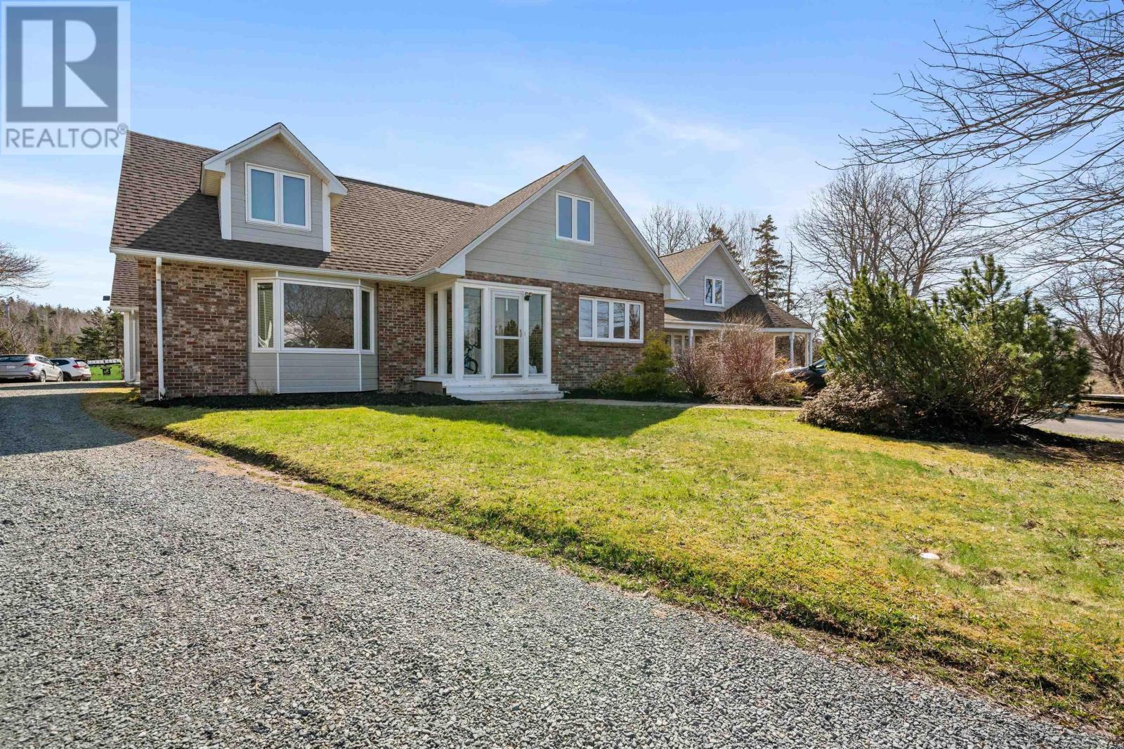 4 Tupper Court Property Photo 9