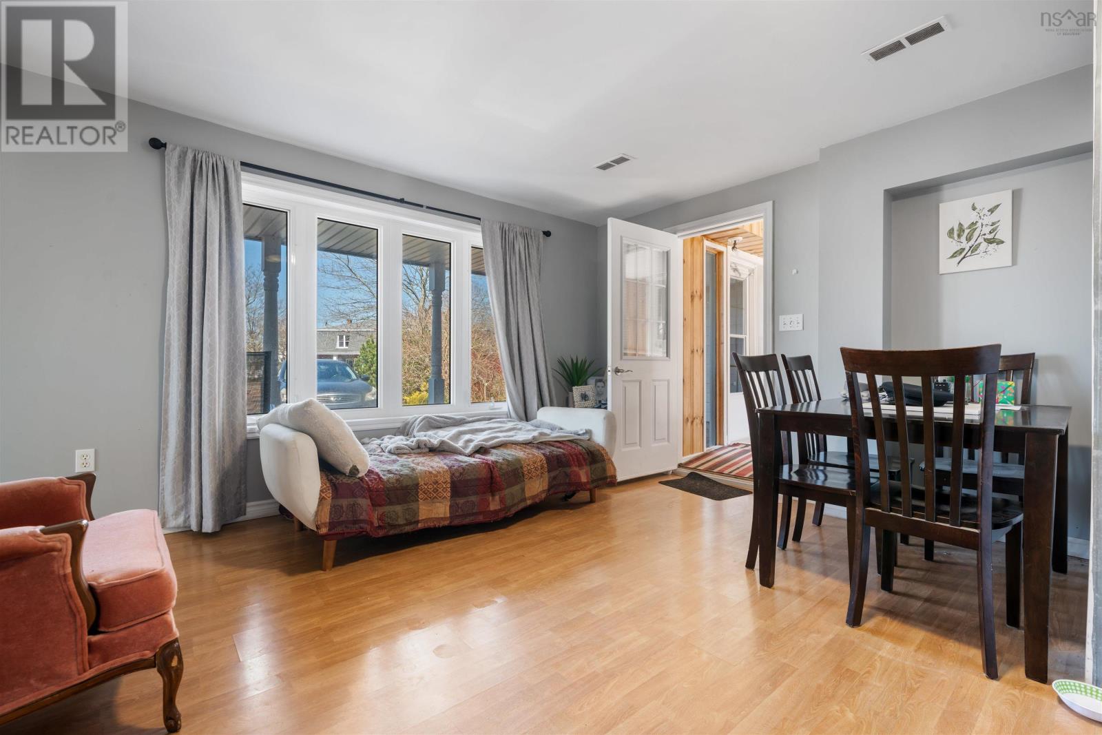 4 Tupper Court Property Photo 13