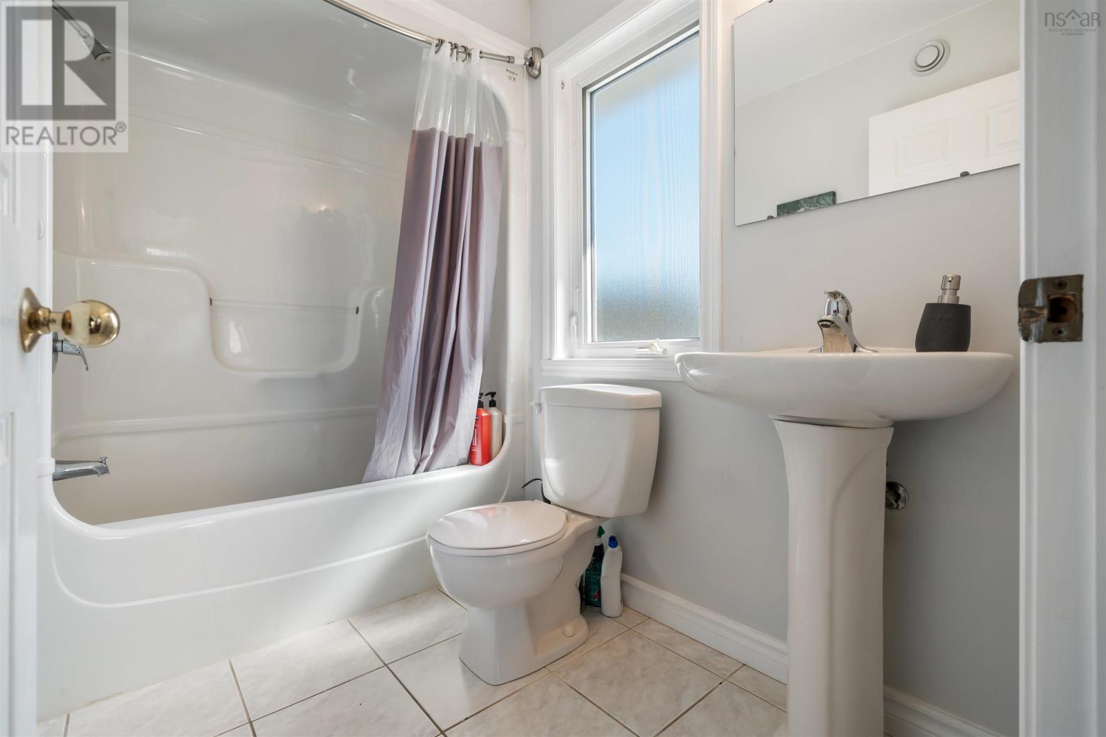 4 Tupper Court Property Photo 36