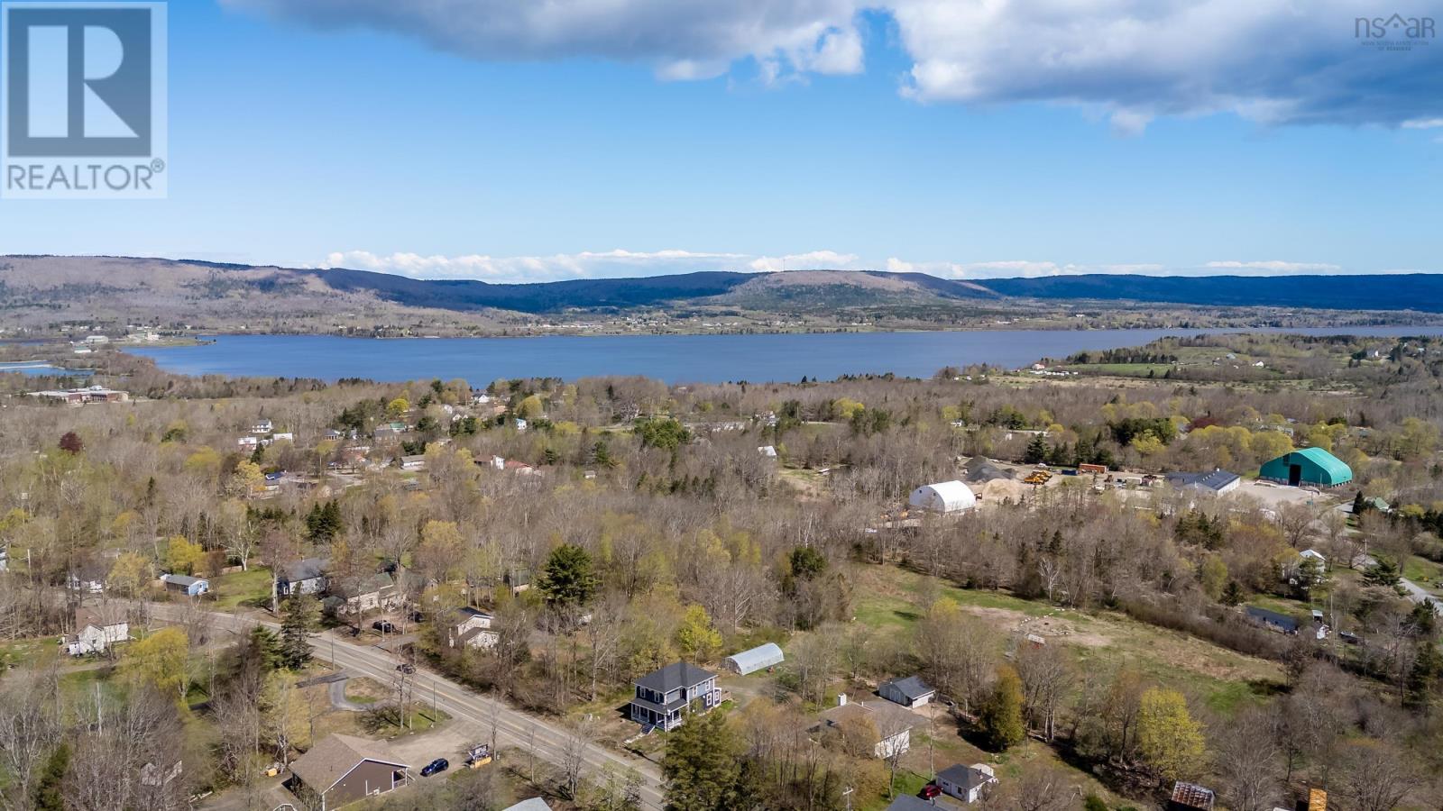 9640 Highway 8 Property Photo 28