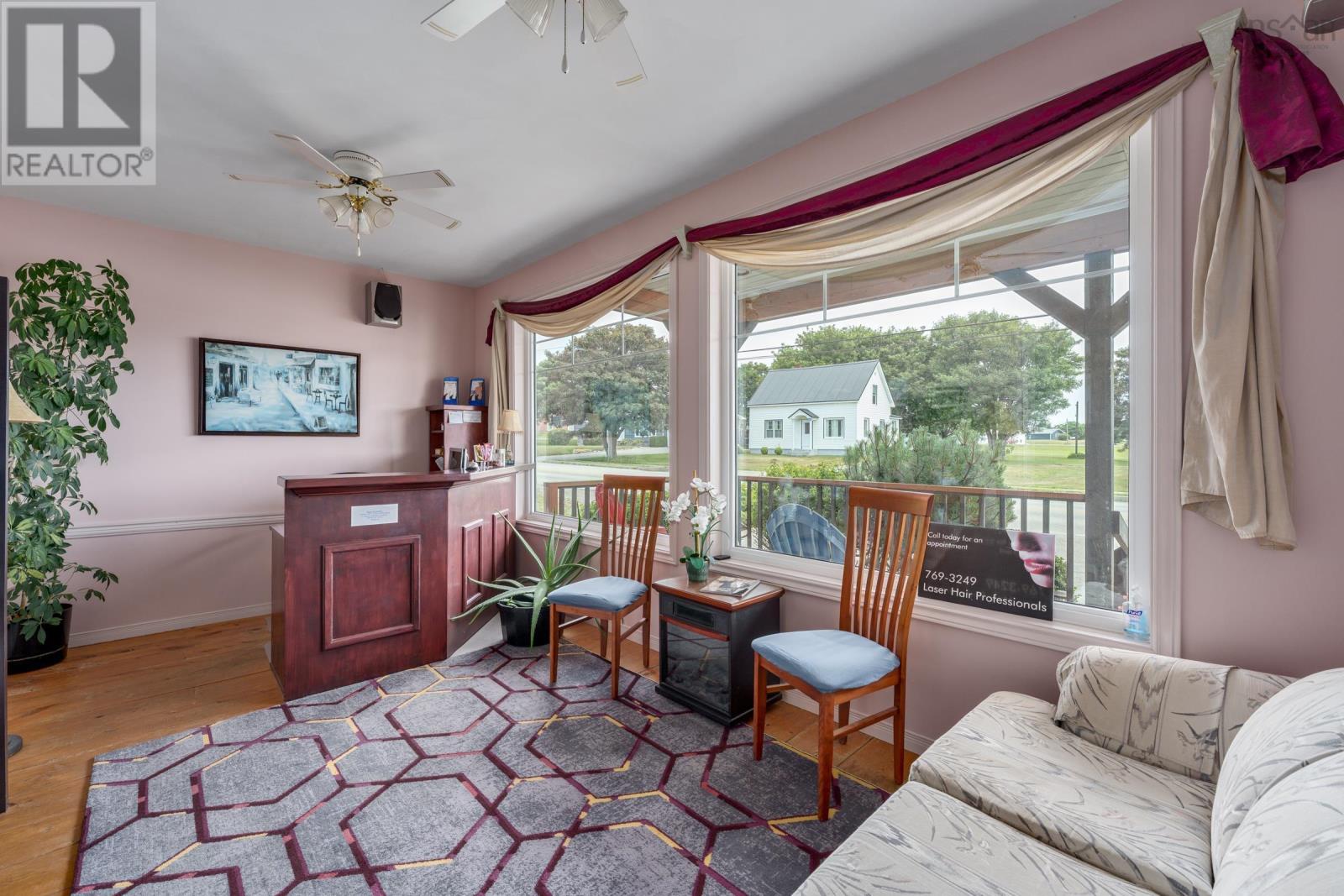 9613 Highway 1 Property Photo 6