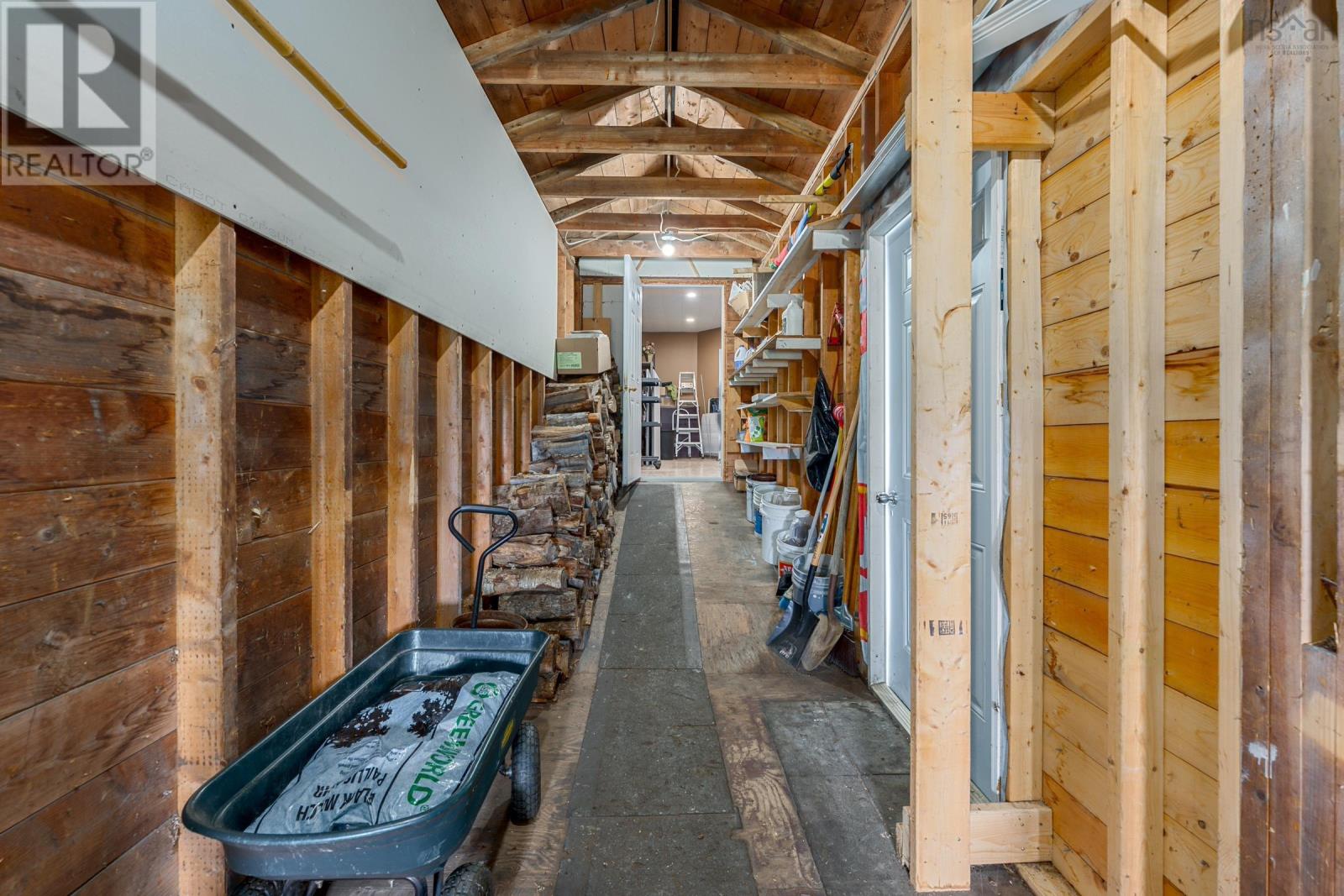 9613 Highway 1 Property Photo 29