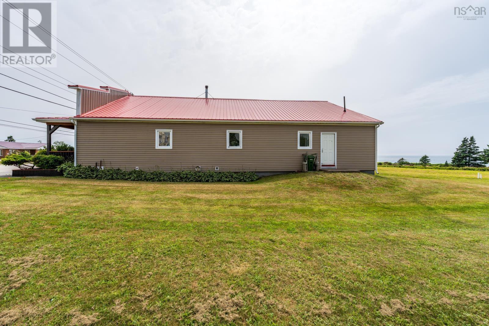 9613 Highway 1 Property Photo 34