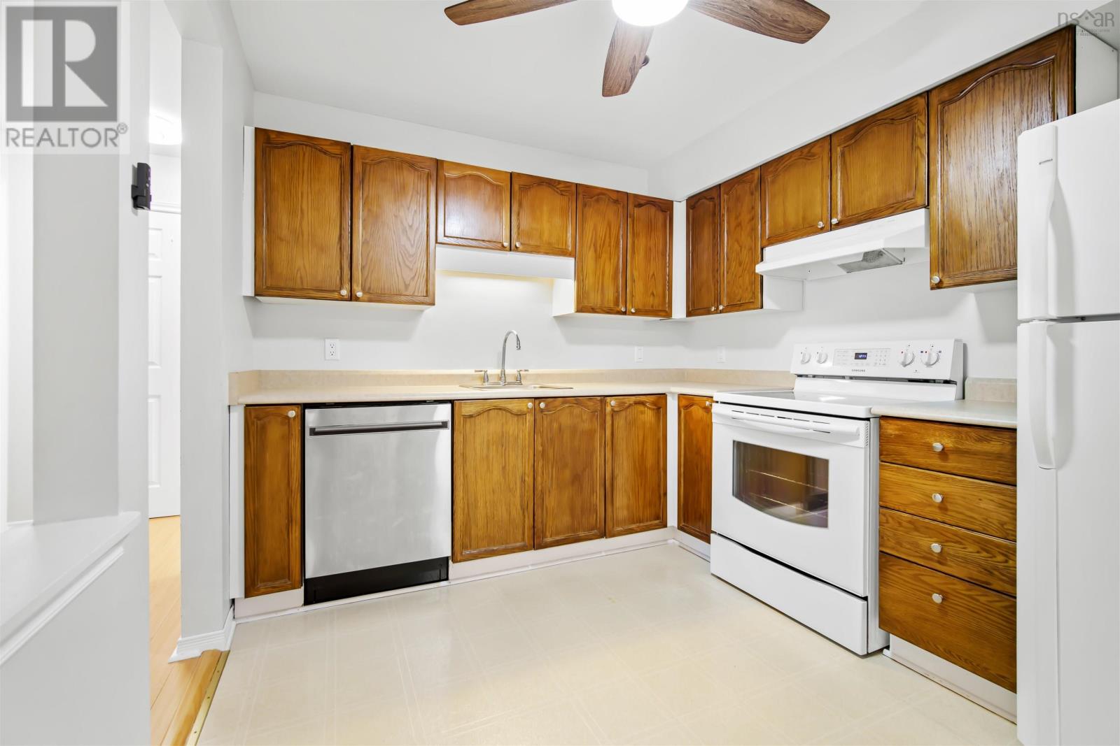 83 Kearney Lake Road #306 Property Photo 14