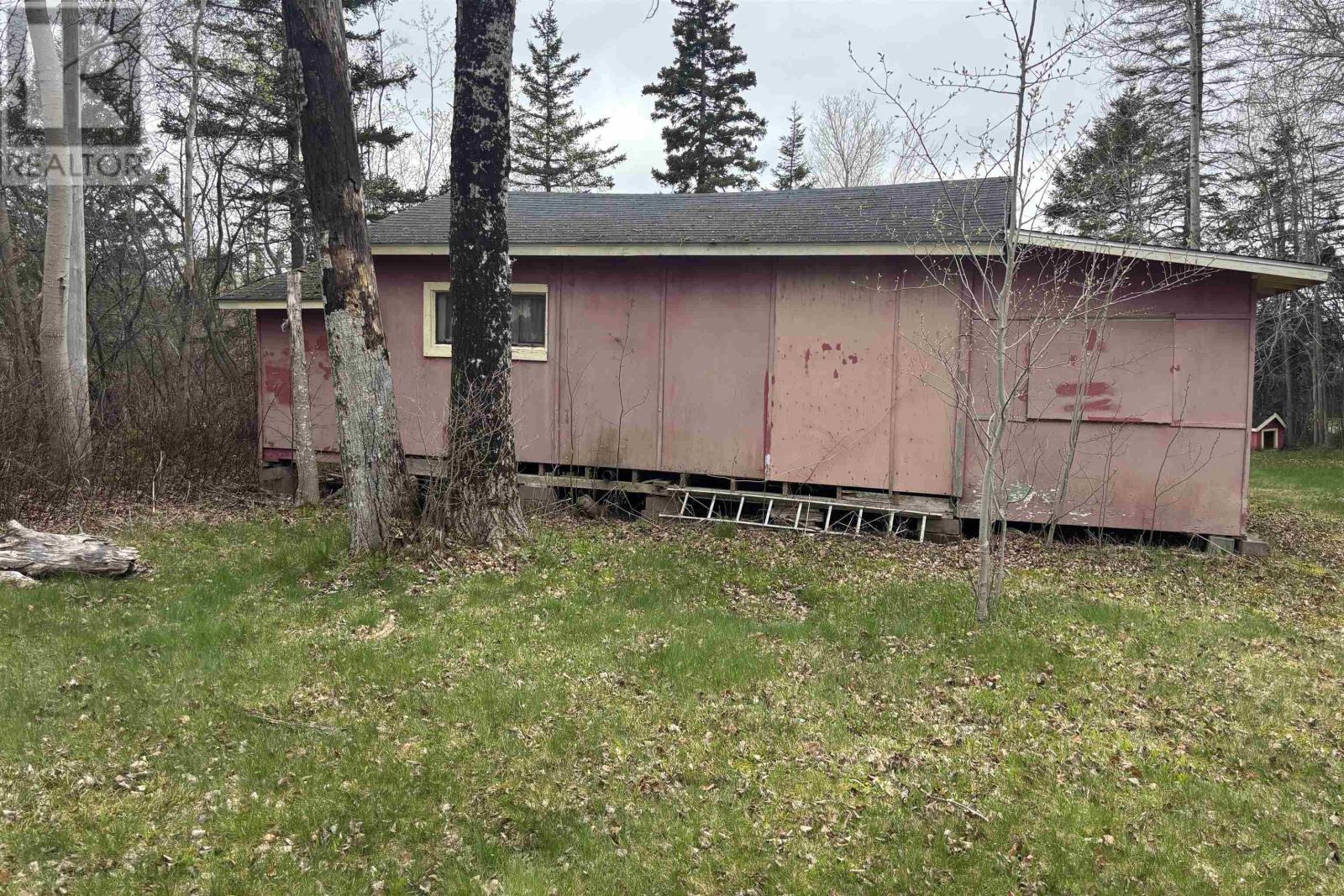 11 Jackson Point Road Property Photo 5