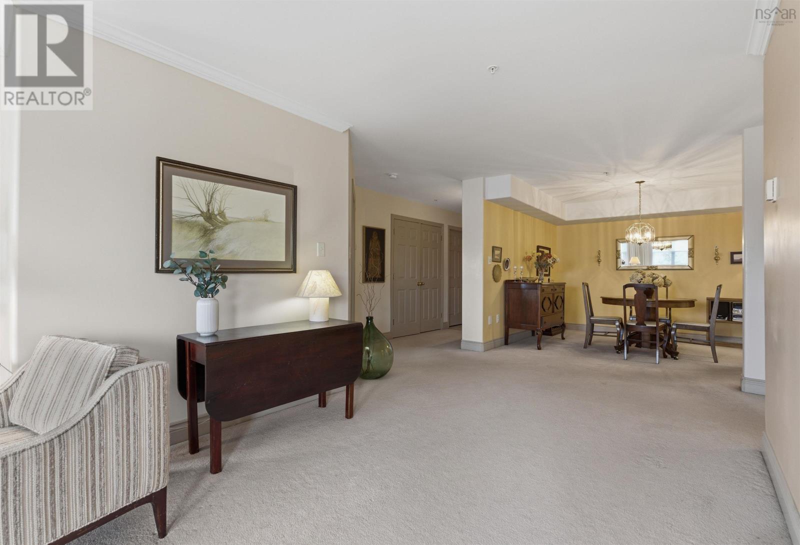 306 512 Parkland Drive Property Photo 9