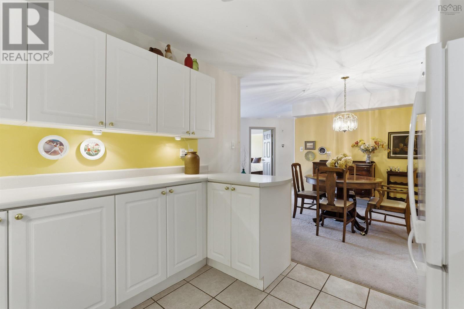 306 512 Parkland Drive Property Photo 14