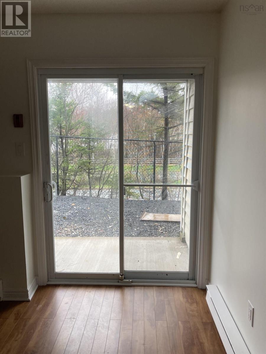 103 15 Langbrae Drive Property Photo 18