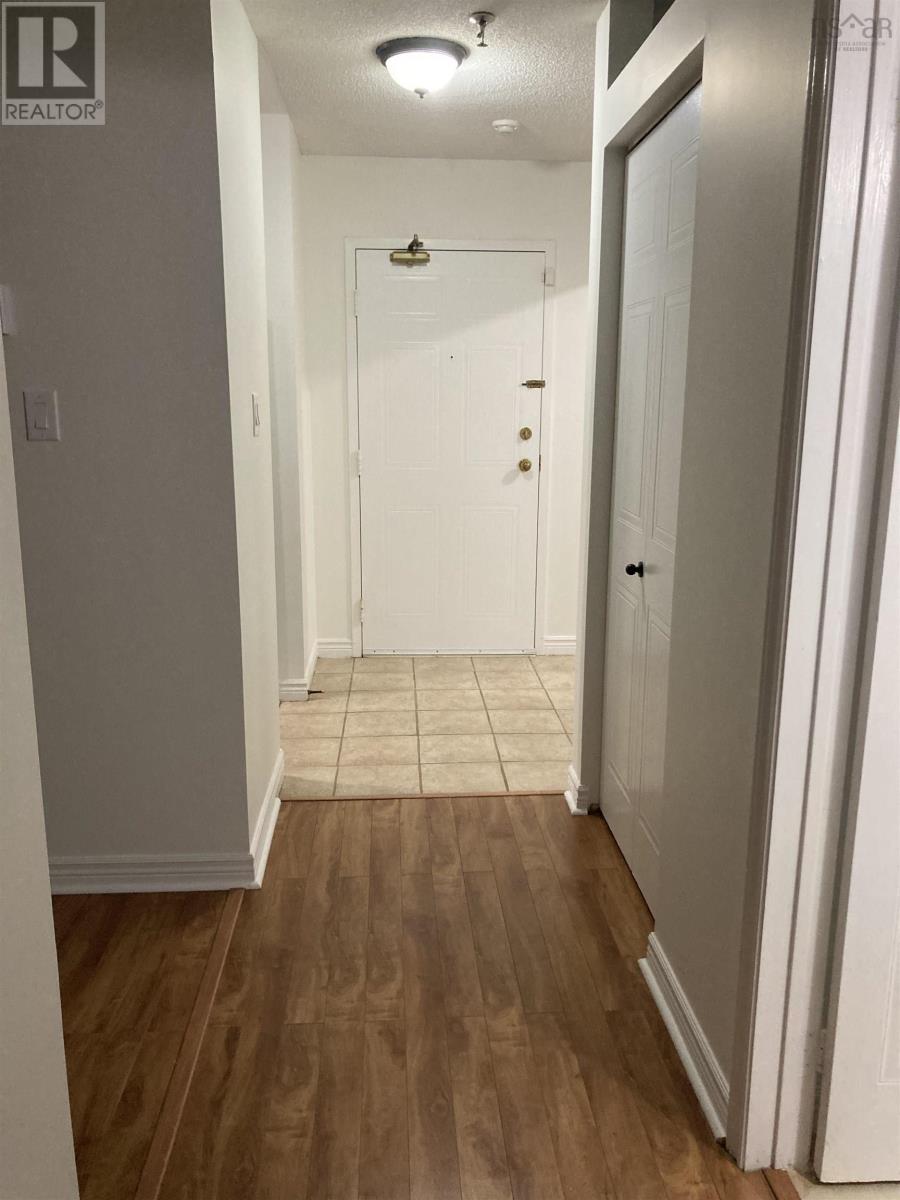 103 15 Langbrae Drive Property Photo 22
