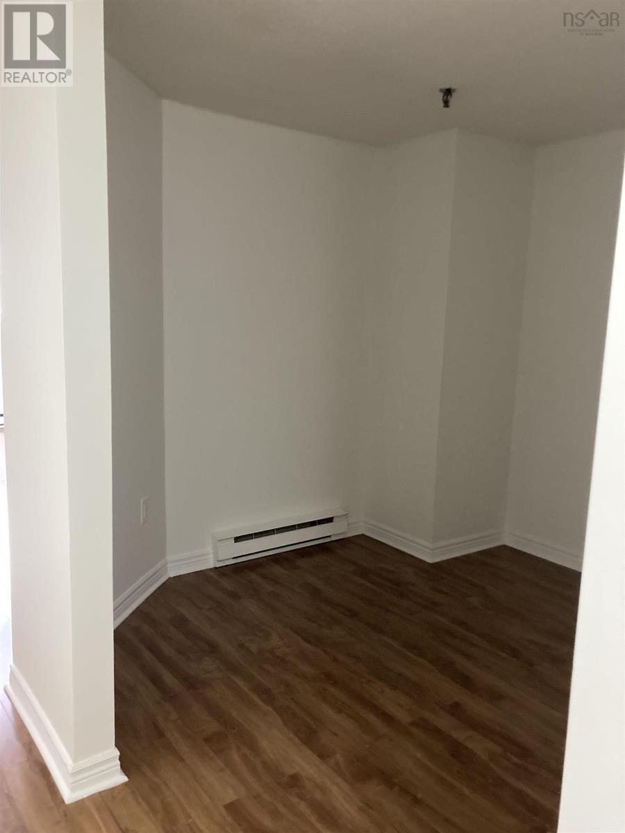 103 15 Langbrae Drive Property Photo 23