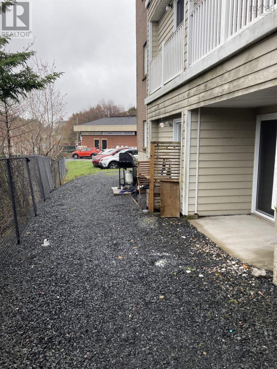 103 15 Langbrae Drive Property Photo 26