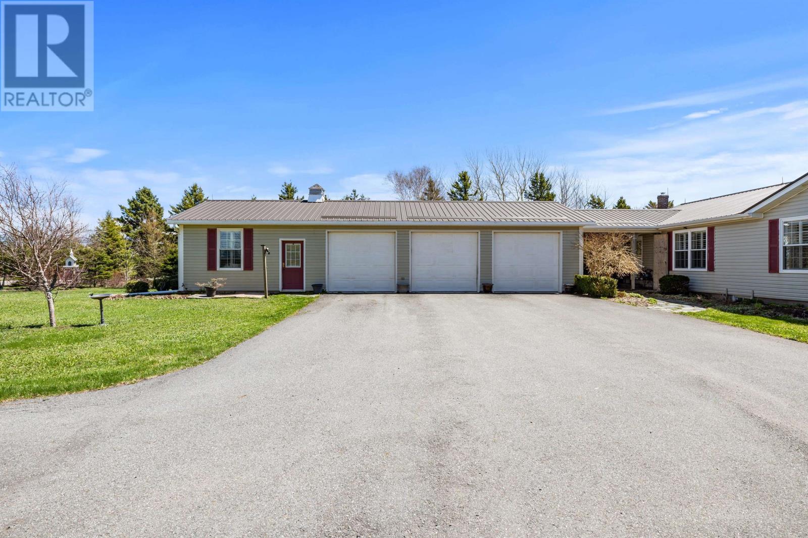 1111 Mcinnis Point Road Property Photo 5