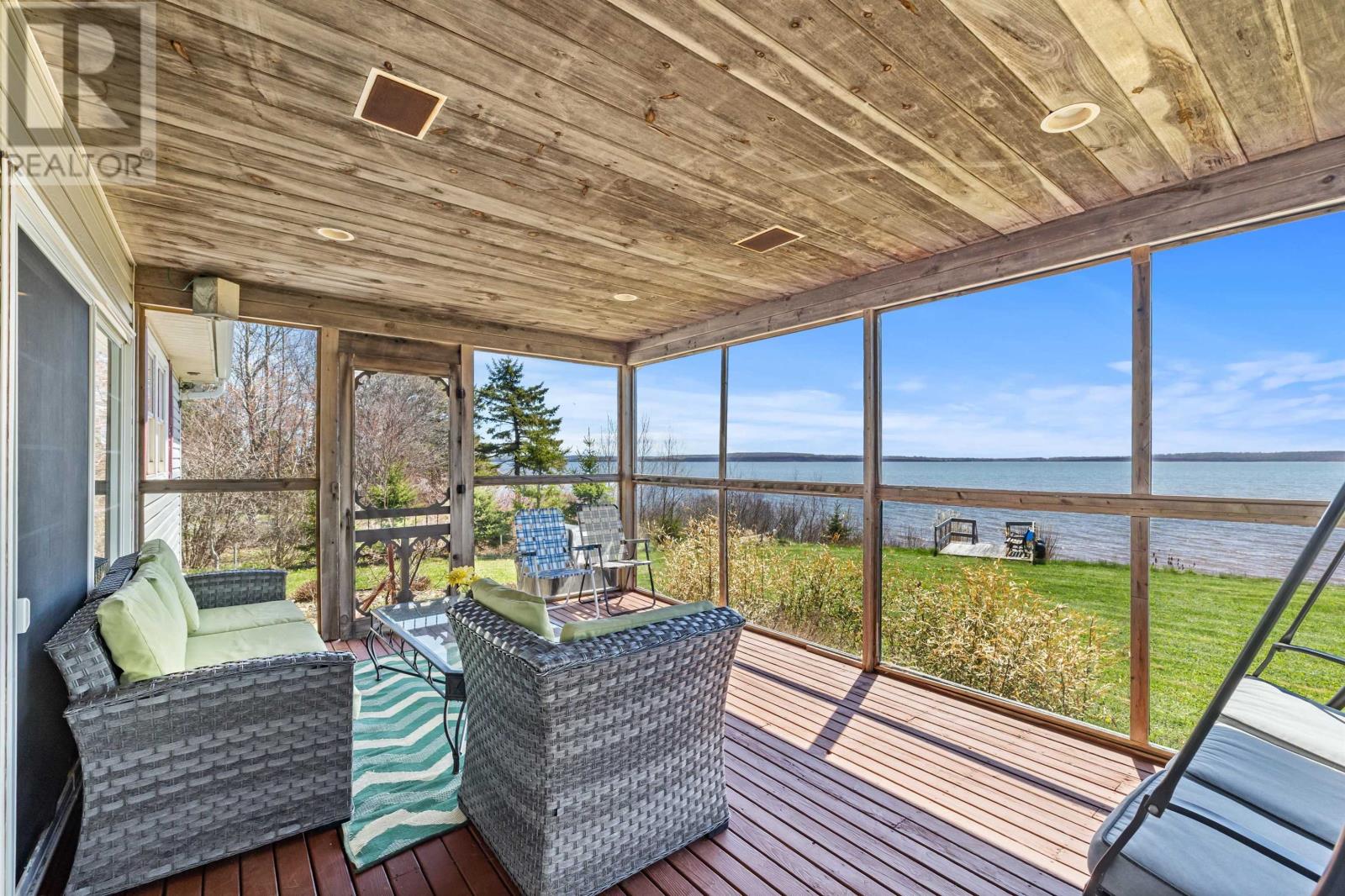 1111 Mcinnis Point Road Property Photo 14
