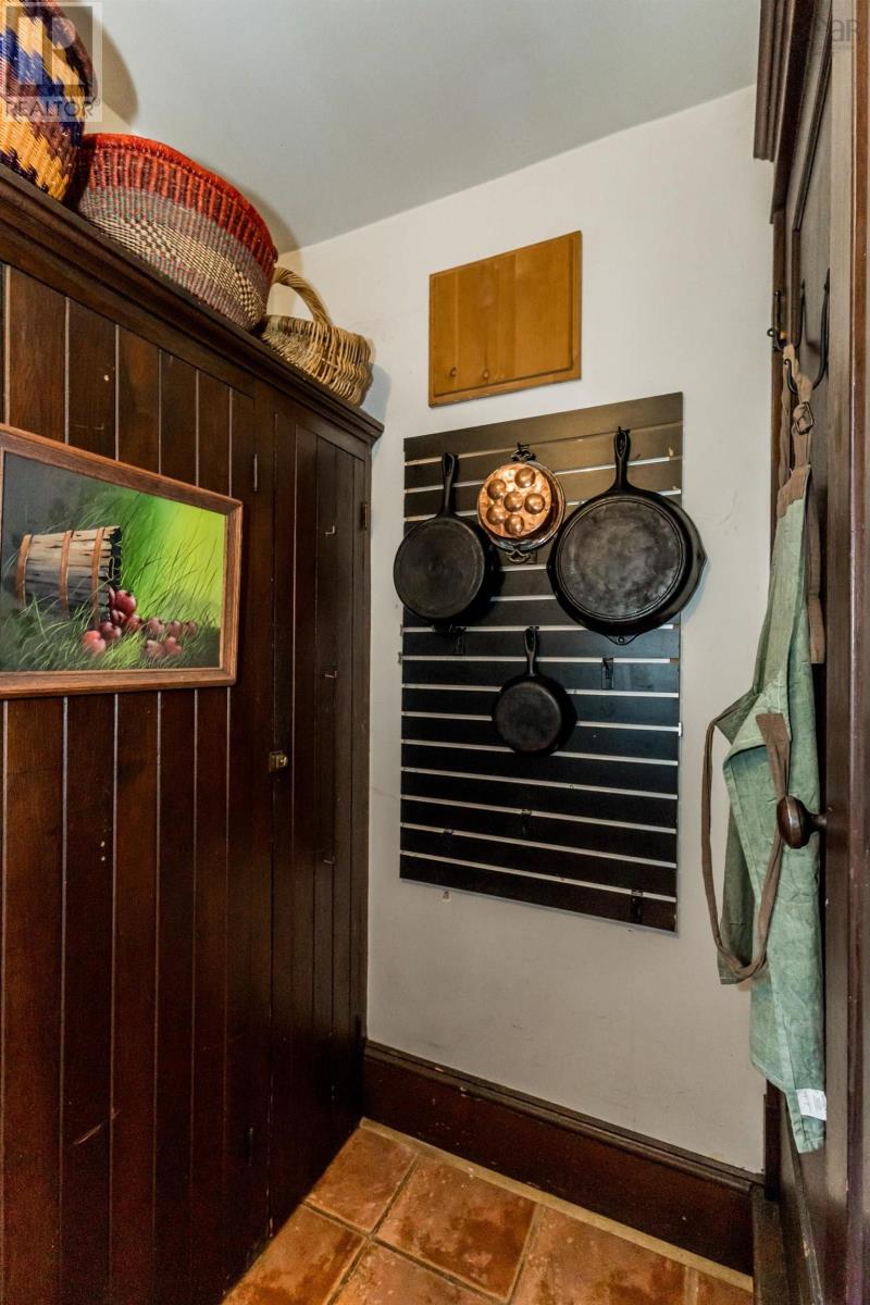 12 Linden Avenue Property Photo 13