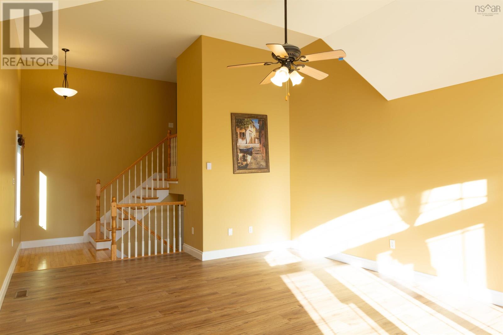 33 Haystead Ridge Property Photo 12