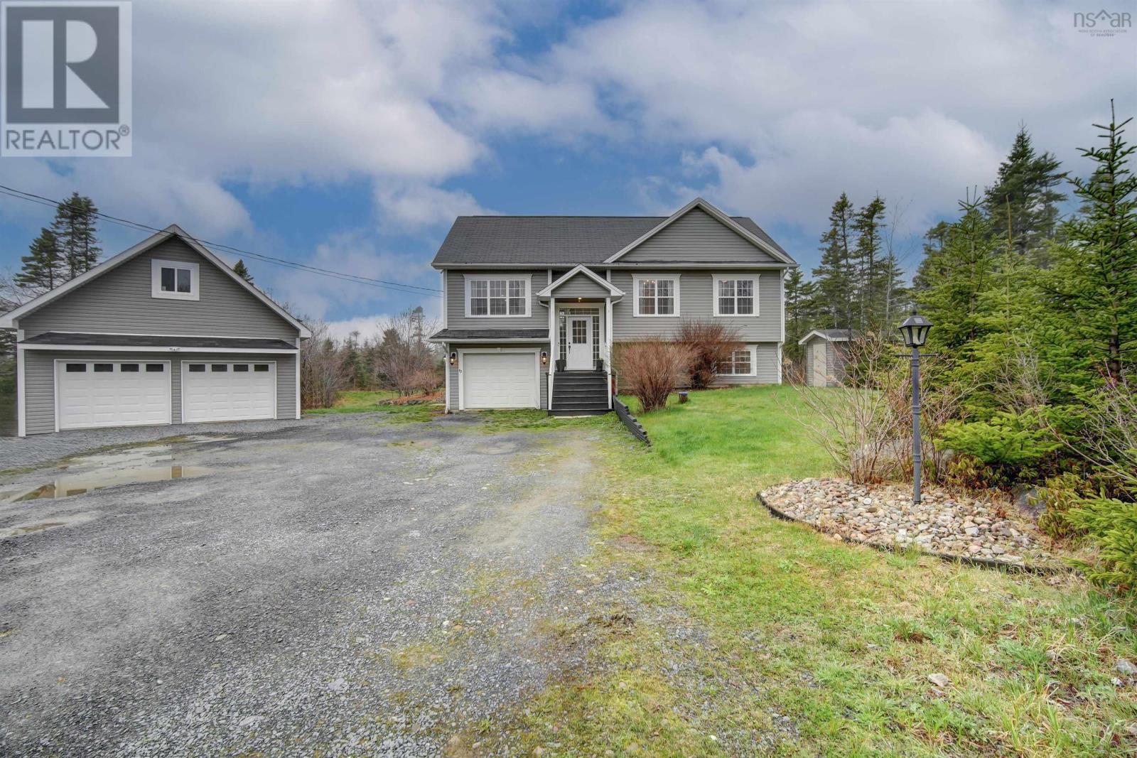40 Pivot Lane Property Photo 1