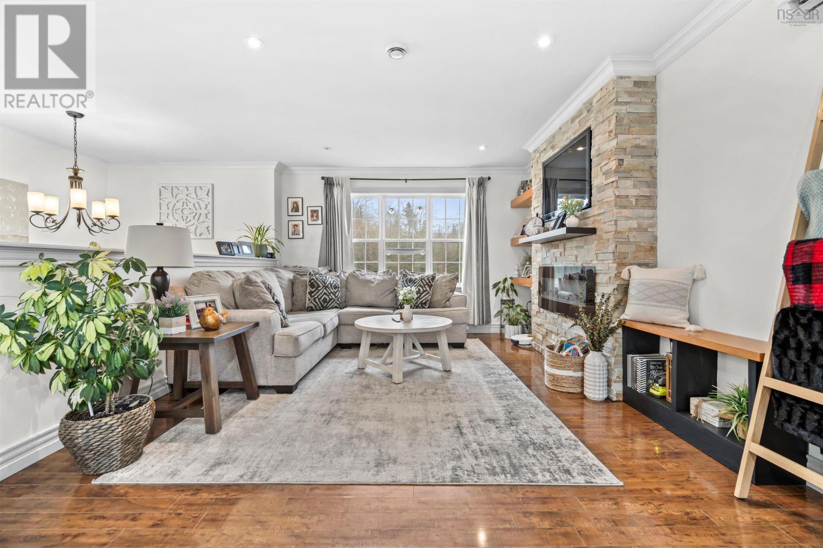 40 Pivot Lane Property Photo 5