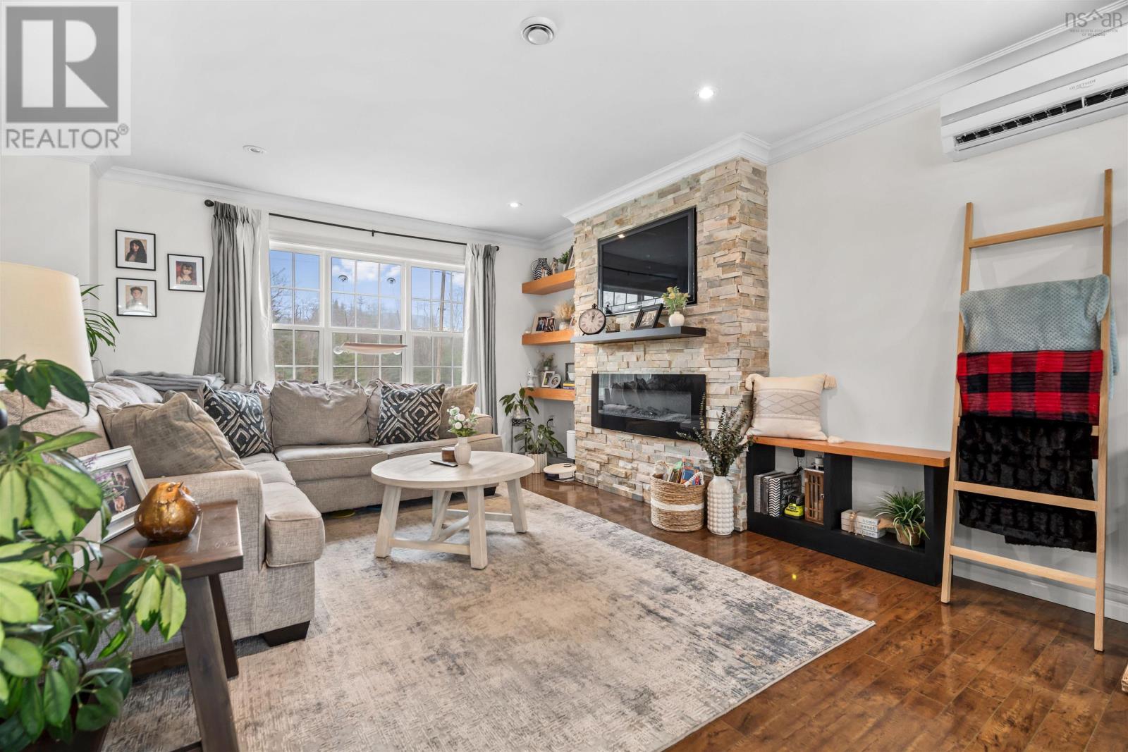40 Pivot Lane Property Photo 7
