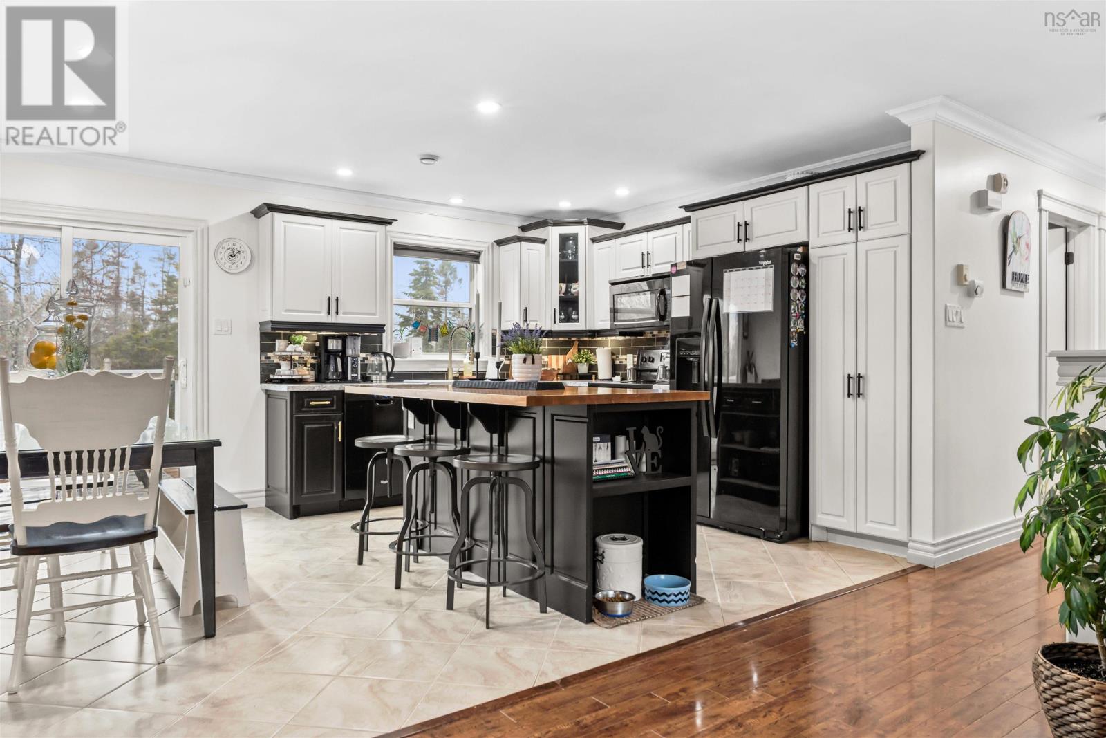 40 Pivot Lane Property Photo 9