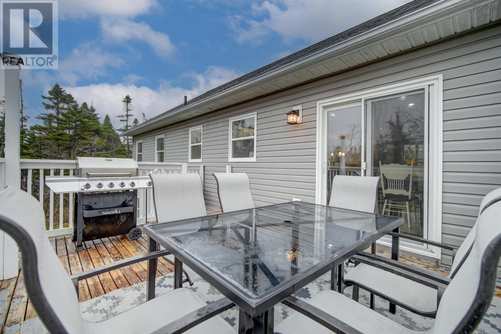 40 Pivot Lane Property Photo 38