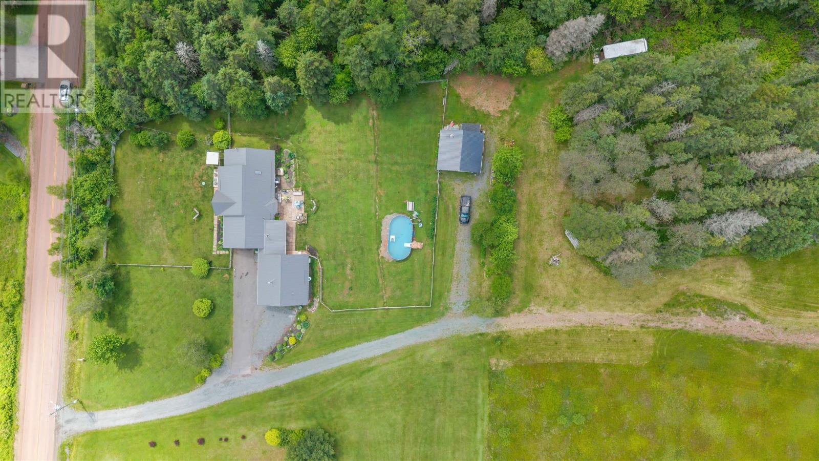 935 Brookside Road Property Photo 6