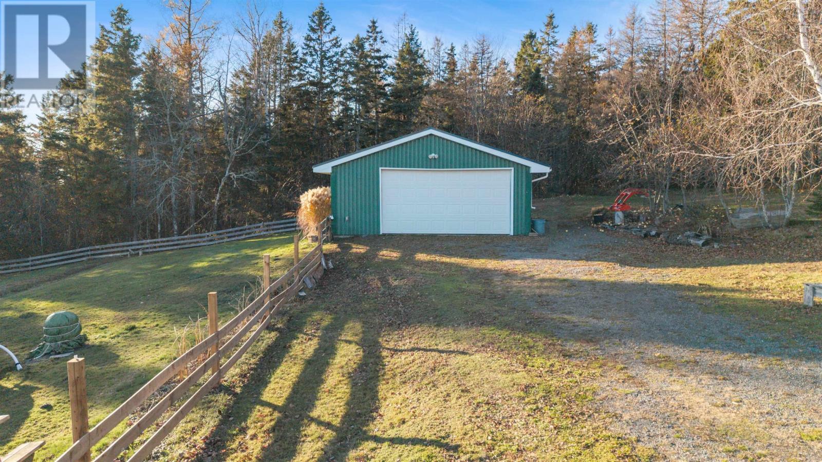 935 Brookside Road Property Photo 7