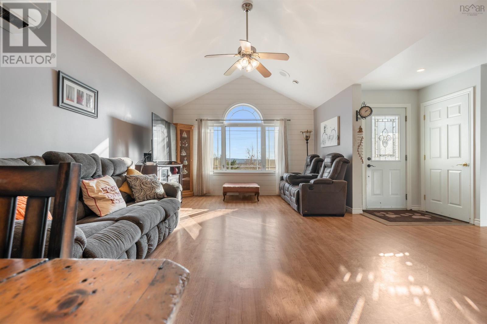 935 Brookside Road Property Photo 12