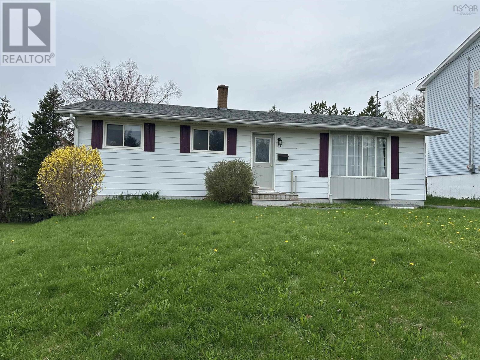 32 Greening Drive