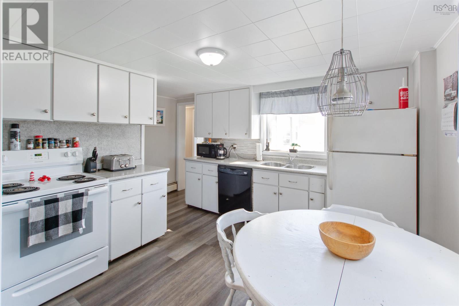 8732 Highway 1 Property Photo 8