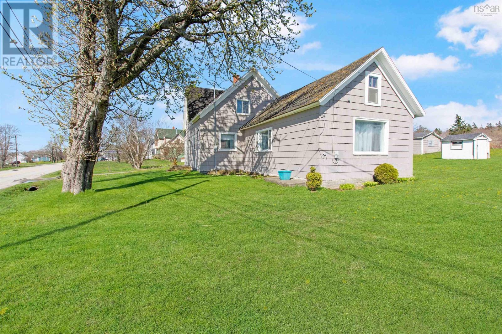 8732 Highway 1 Property Photo 34