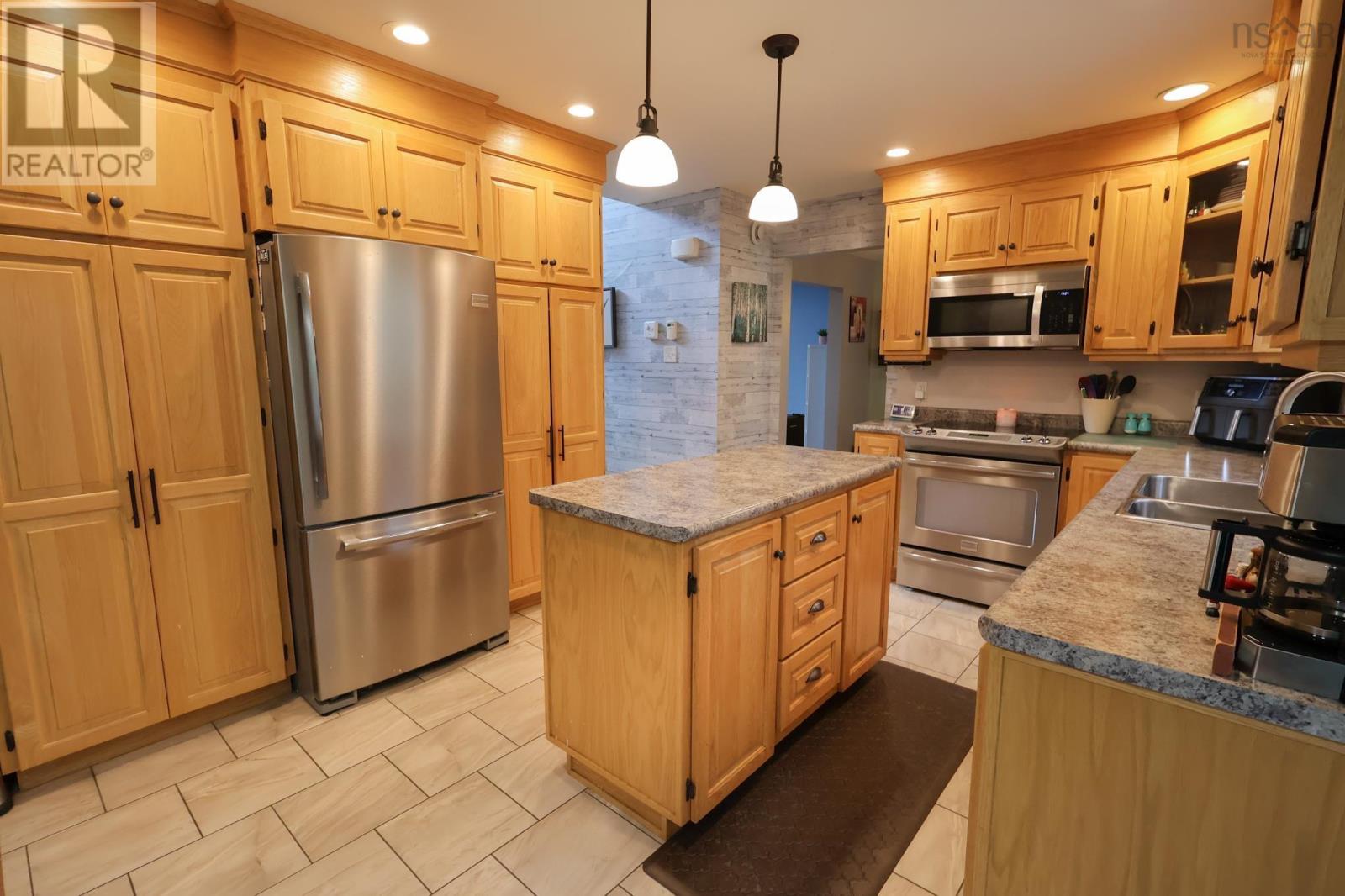4876 Highway 210 Property Photo 8