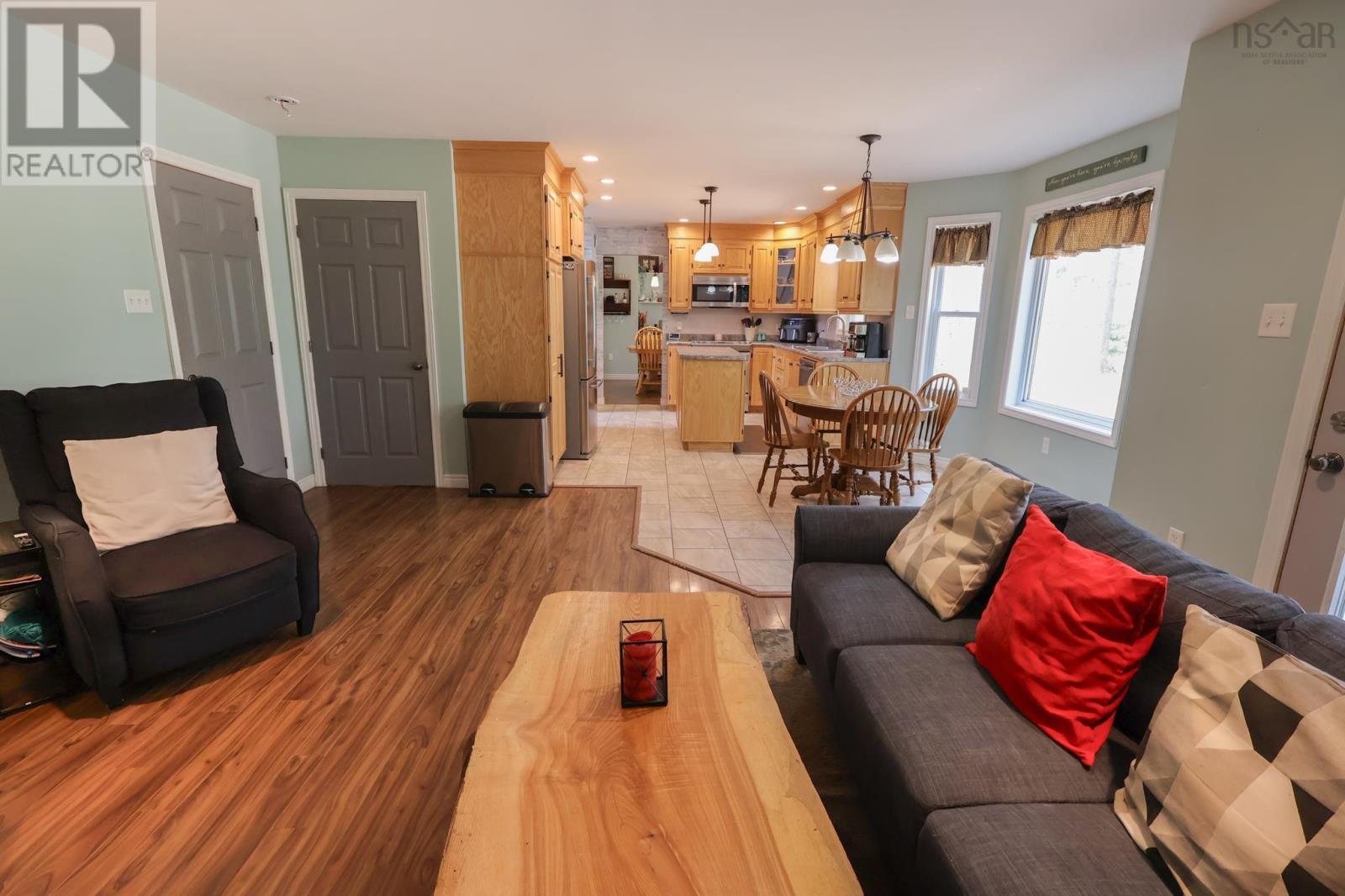 4876 Highway 210 Property Photo 14
