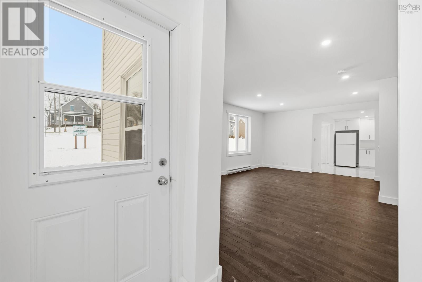 221 Maclean Street Property Photo 5