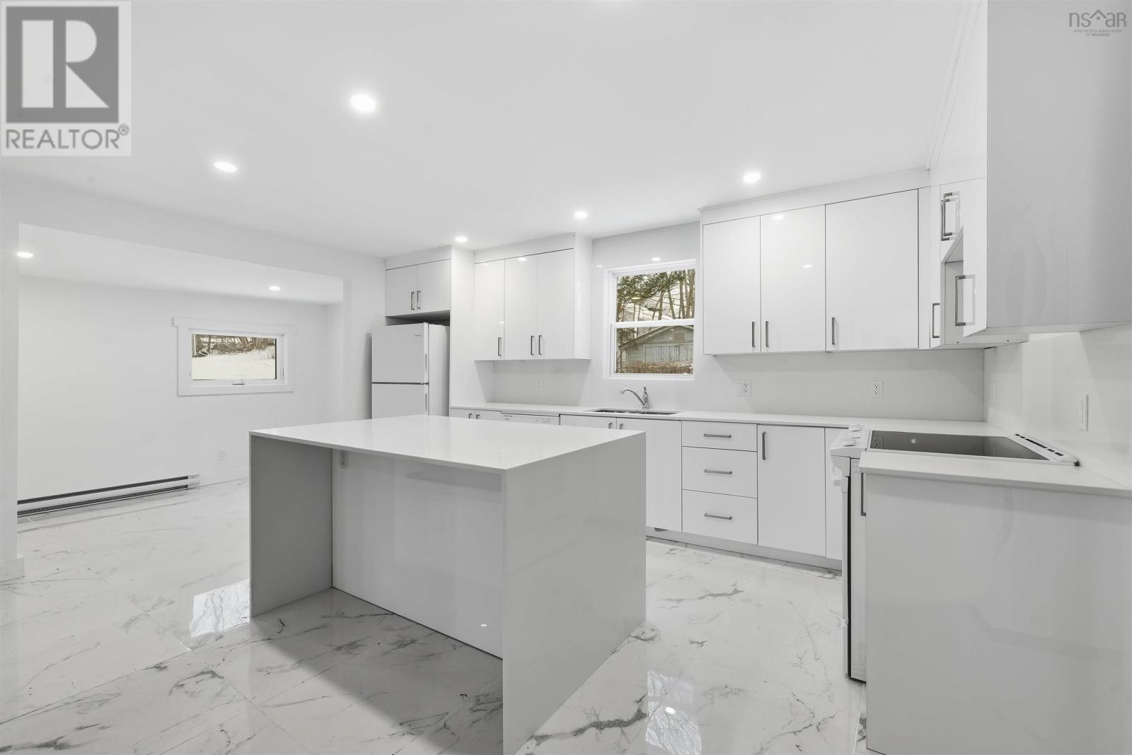 221 Maclean Street Property Photo 17