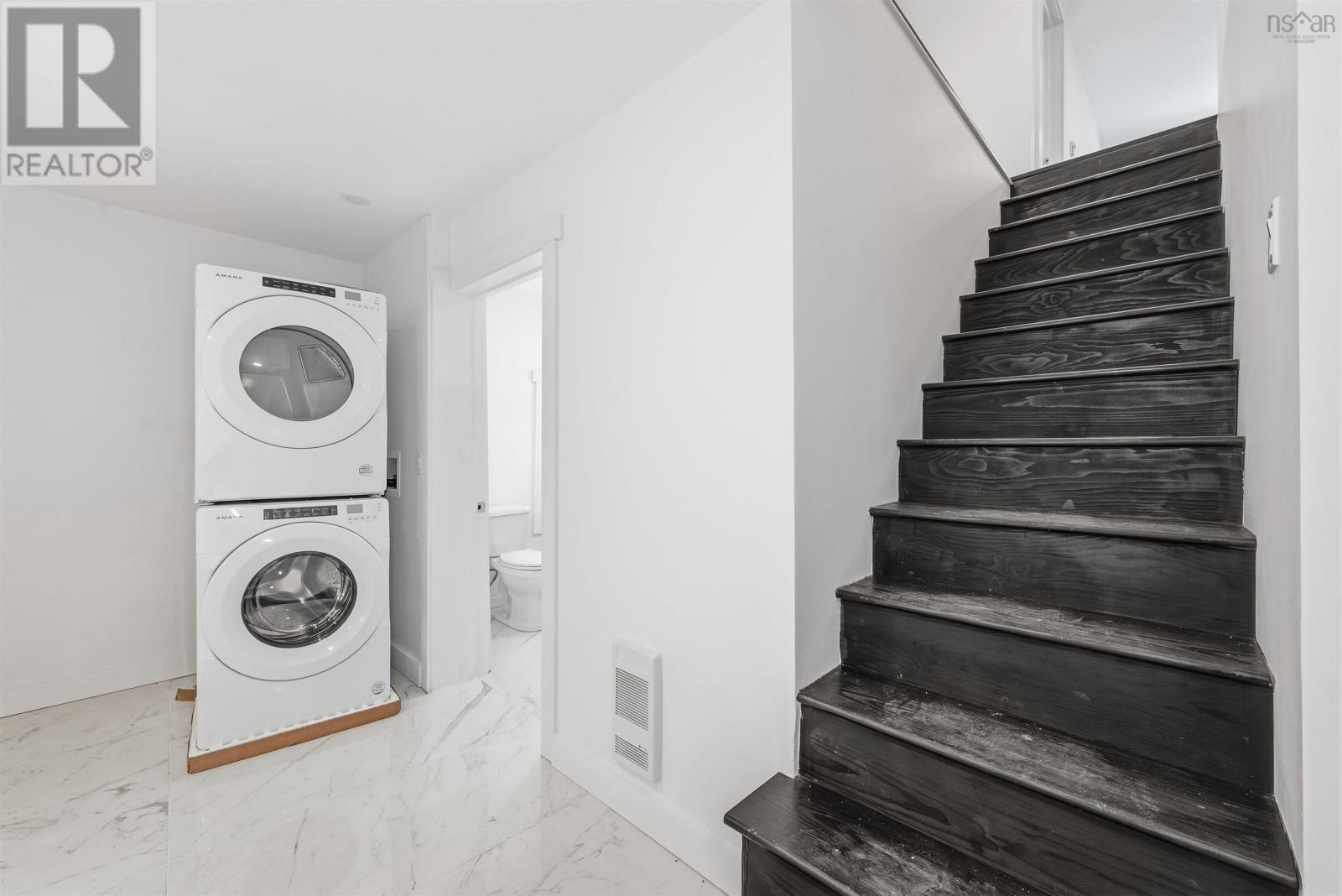 221 Maclean Street Property Photo 19