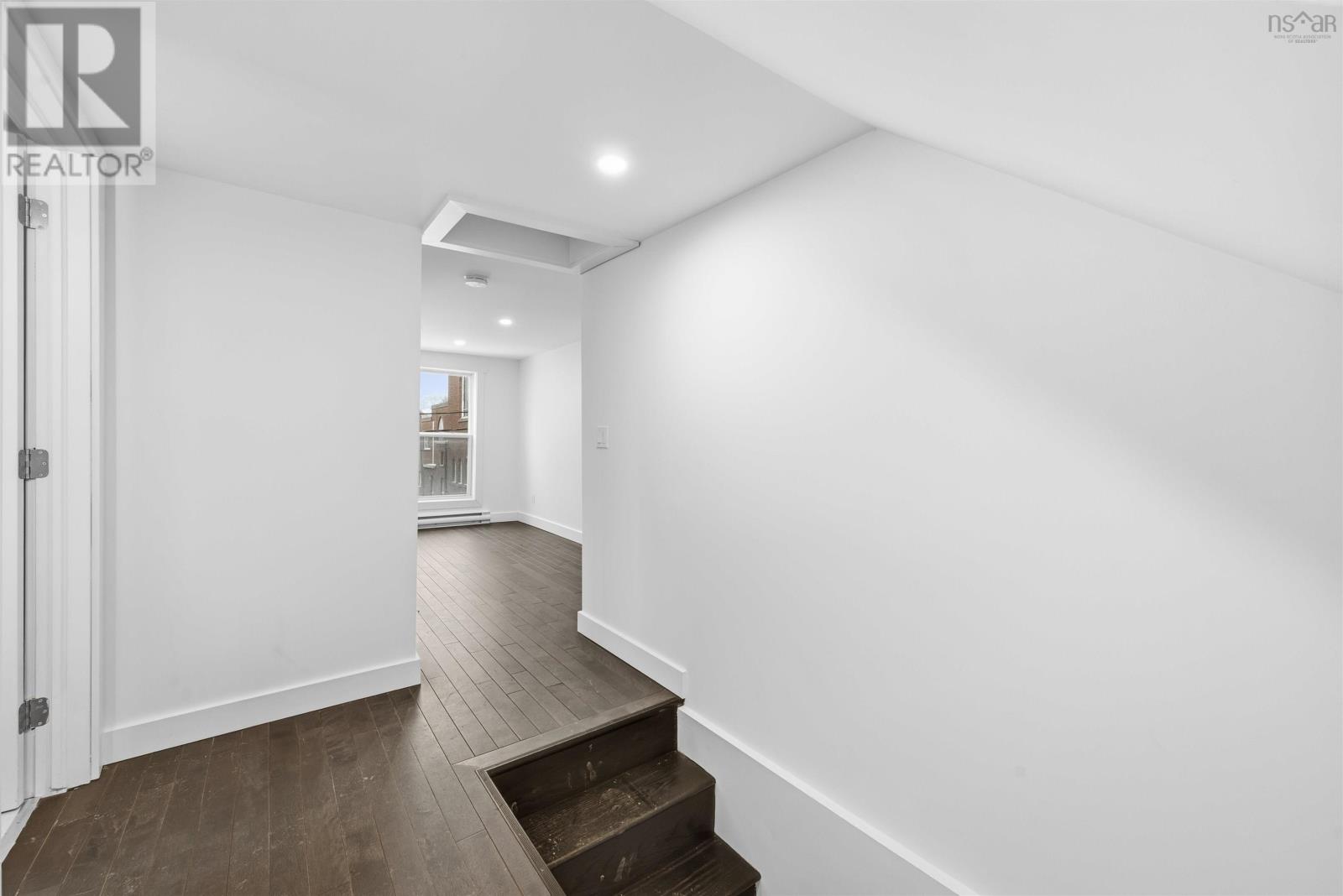 221 Maclean Street Property Photo 23