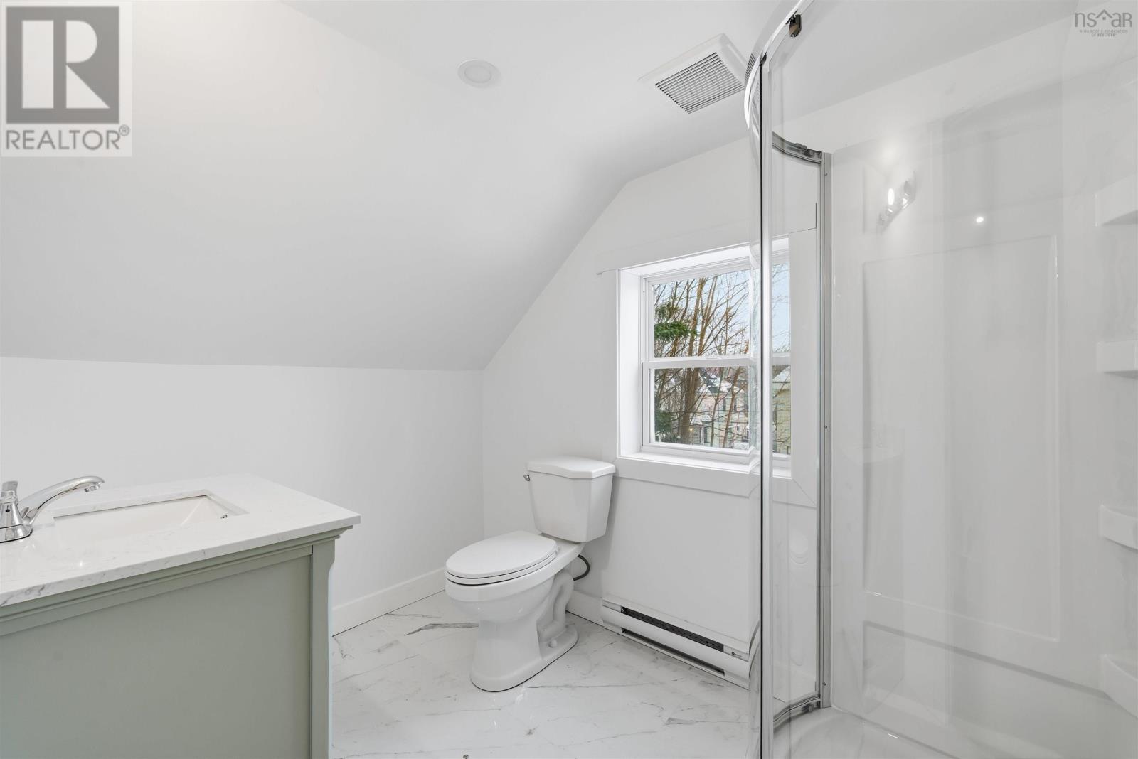 221 Maclean Street Property Photo 33