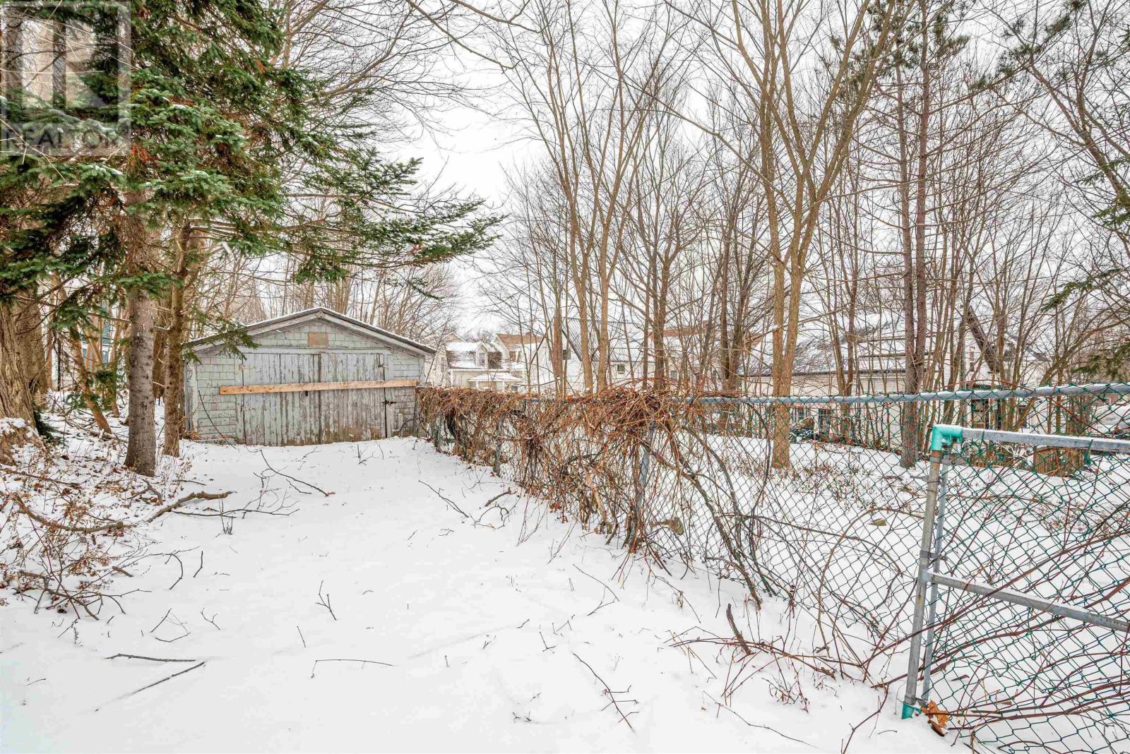 221 Maclean Street Property Photo 38